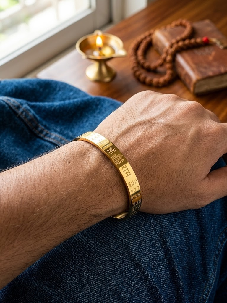 Jai Shri Ram Gold-Plated Kada