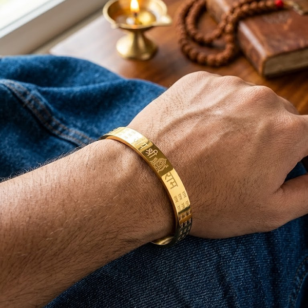 Jai Shri Ram Gold-Plated Kada