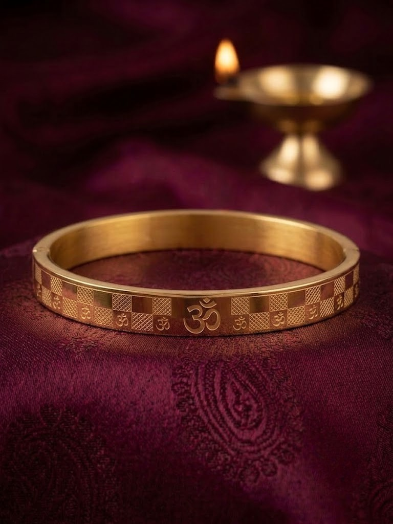 Om (ॐ) Engraved Gold-Tone Traditional Kada