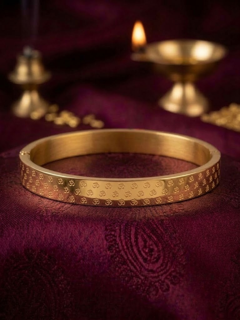 Om (ॐ) Traditional Spiritual Kada